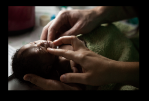 Pequeño bebé en Guinea Bissau